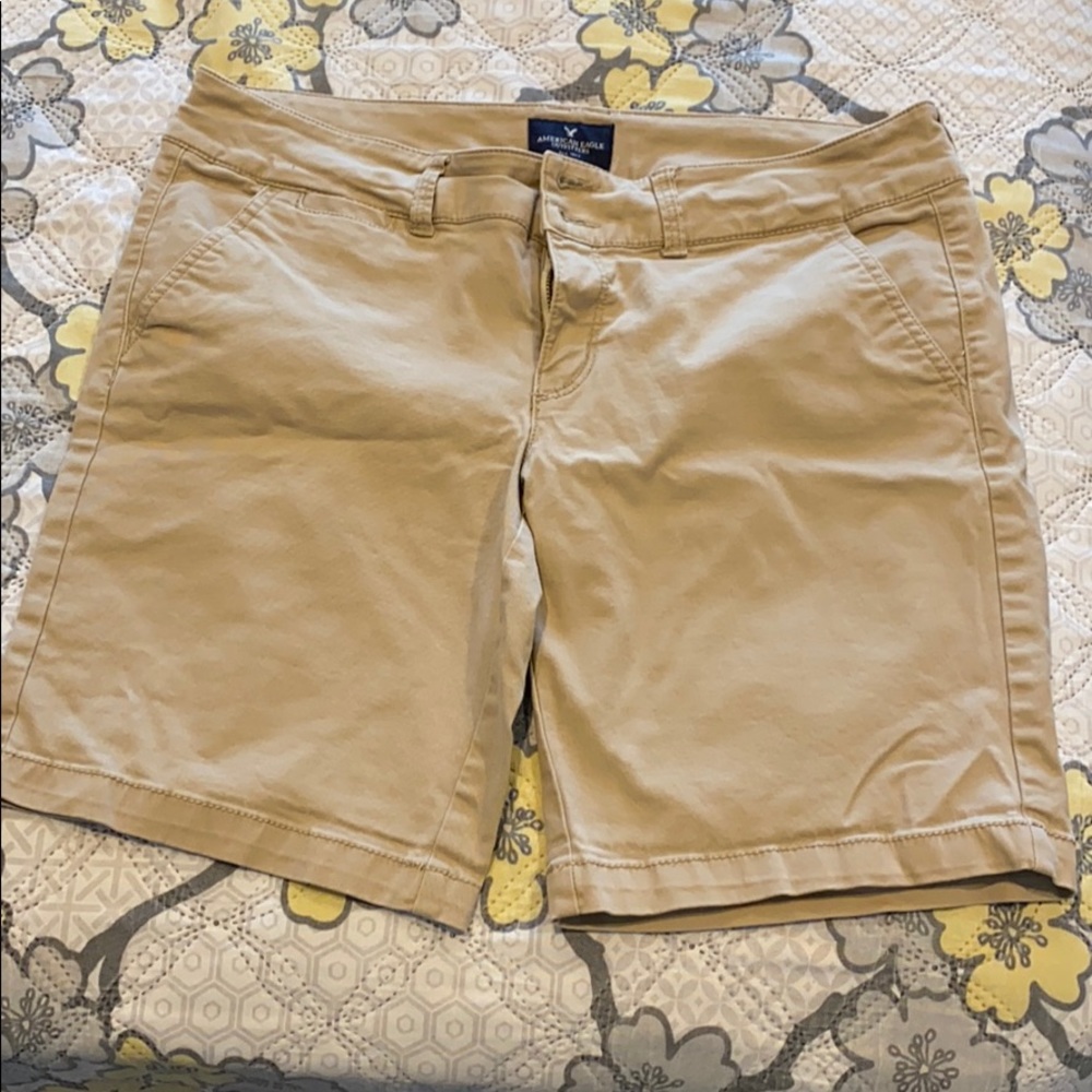 American Eagle Bermuda shorts